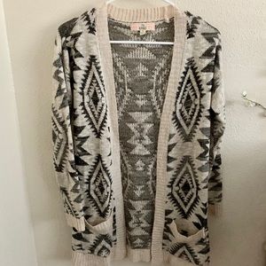 🖤NWOT Cardigan: Small Juniors